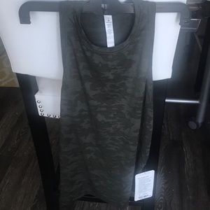 Lulu lemon mile ahead tank